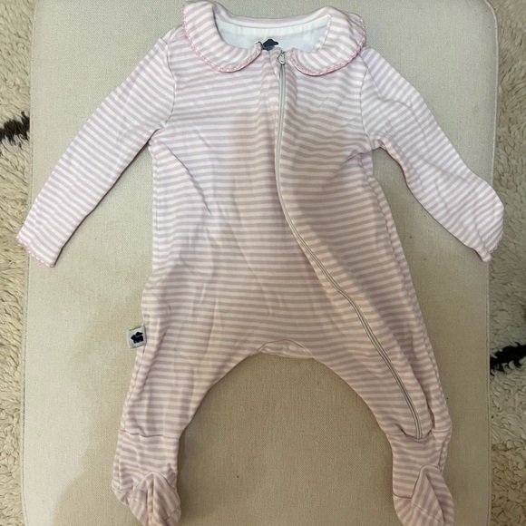 Paper Cape Peter Pan Collard Footie Pajamas - Picture 3 of 4